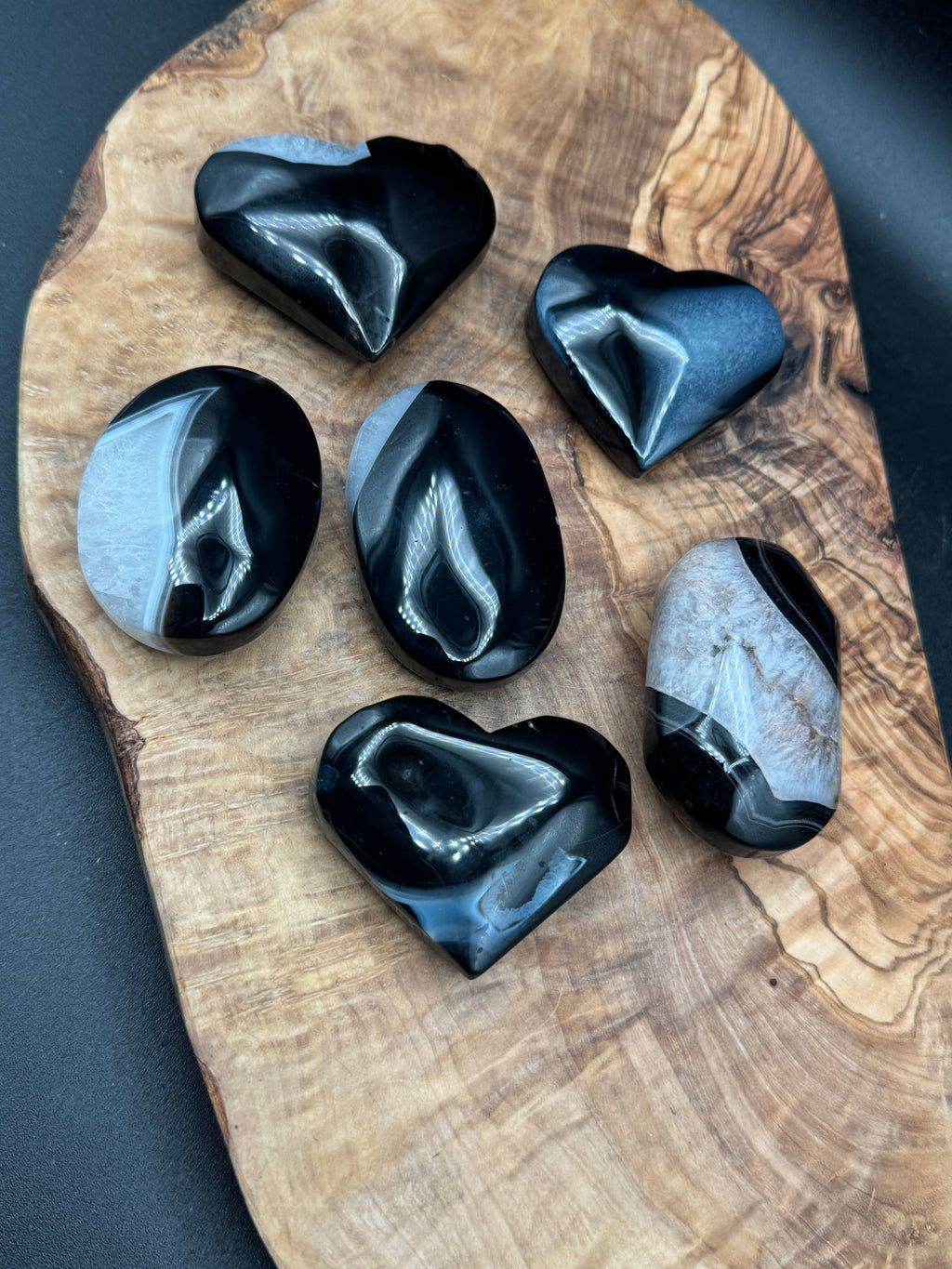 Black Agate Palm Stone